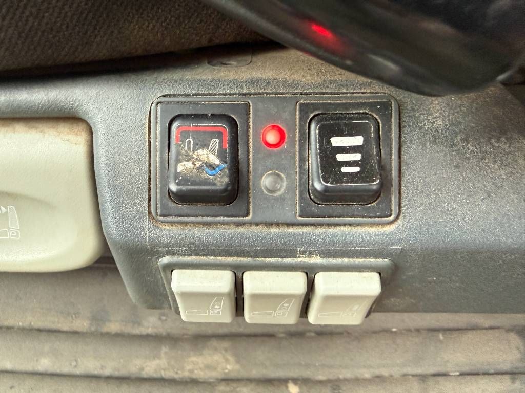 Volvo L120H - 3rd Function / Weight System