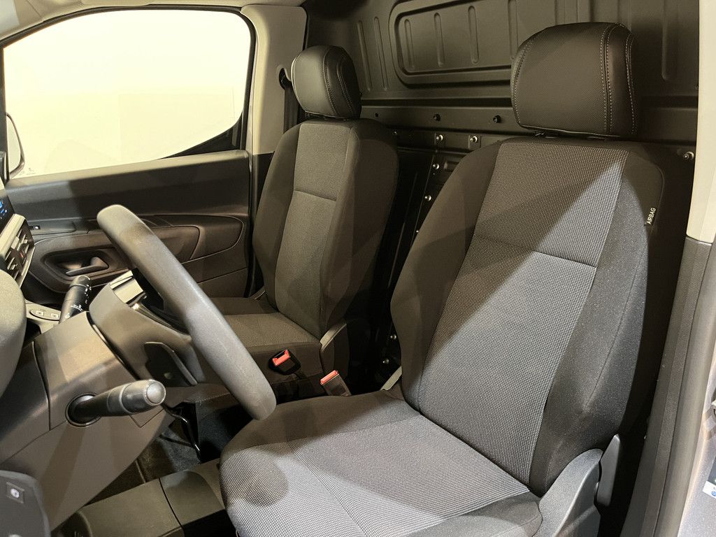 Peugeot Partner 1.5 BlueHDi L2 130 PK Automaat / Euro 6 / Airco / Cruise Control / Trekhaak / Camera / CarPlay / 40.000 KM