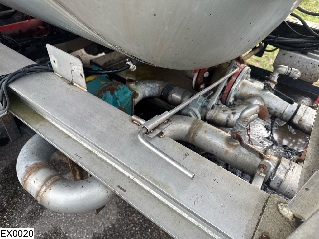 Trailor Bitum 34.128 Liters, 1 Comp, Bitumen