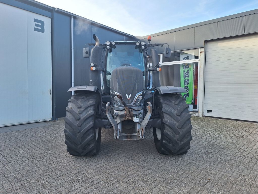 Valtra T214 DIRECT