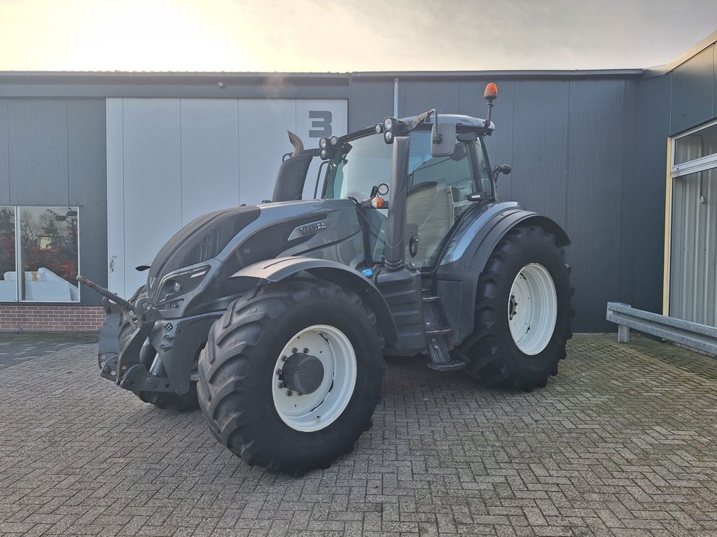 Valtra T214 DIRECT