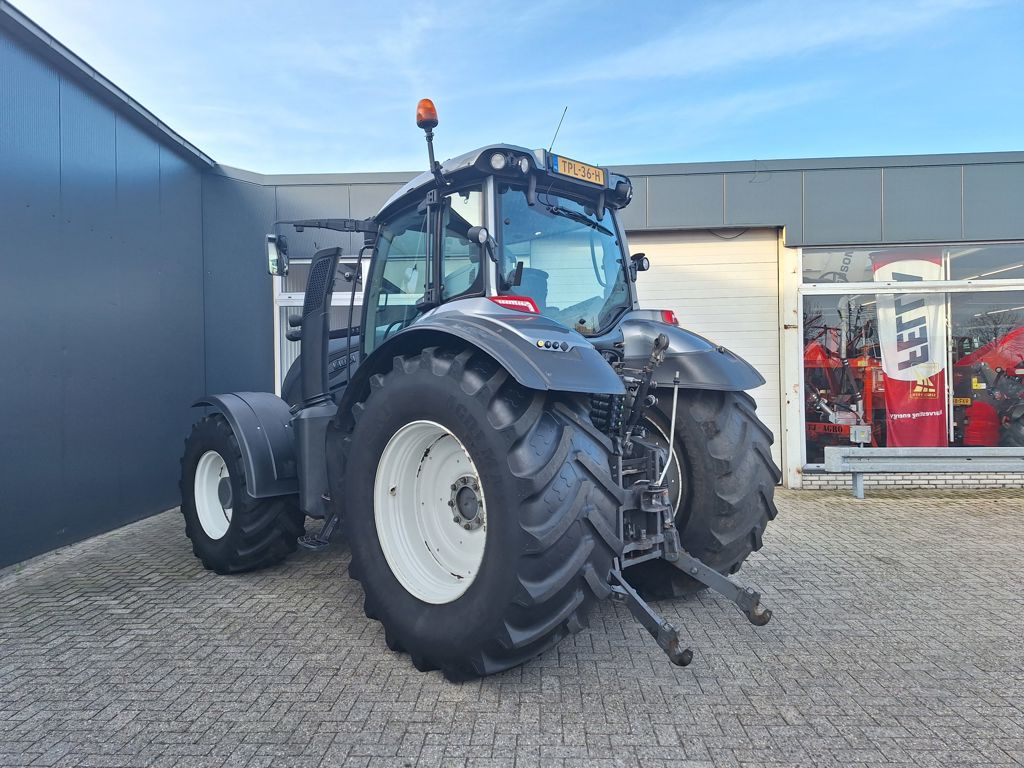 Valtra T214 DIRECT