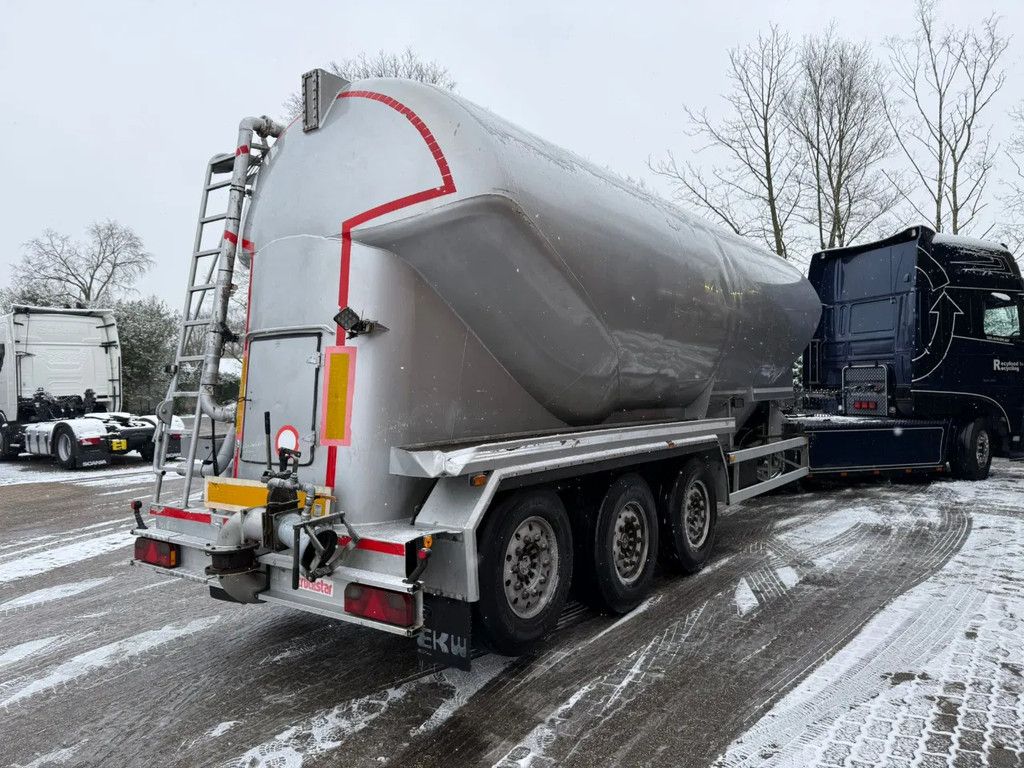 EKW 36m3 Mest/Gülle/Manure Borger pomp 6m3