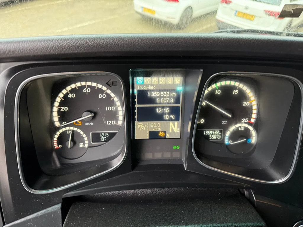 Mercedes-Benz Actros 1845 Streamspace Xenon 2x Tank German truck