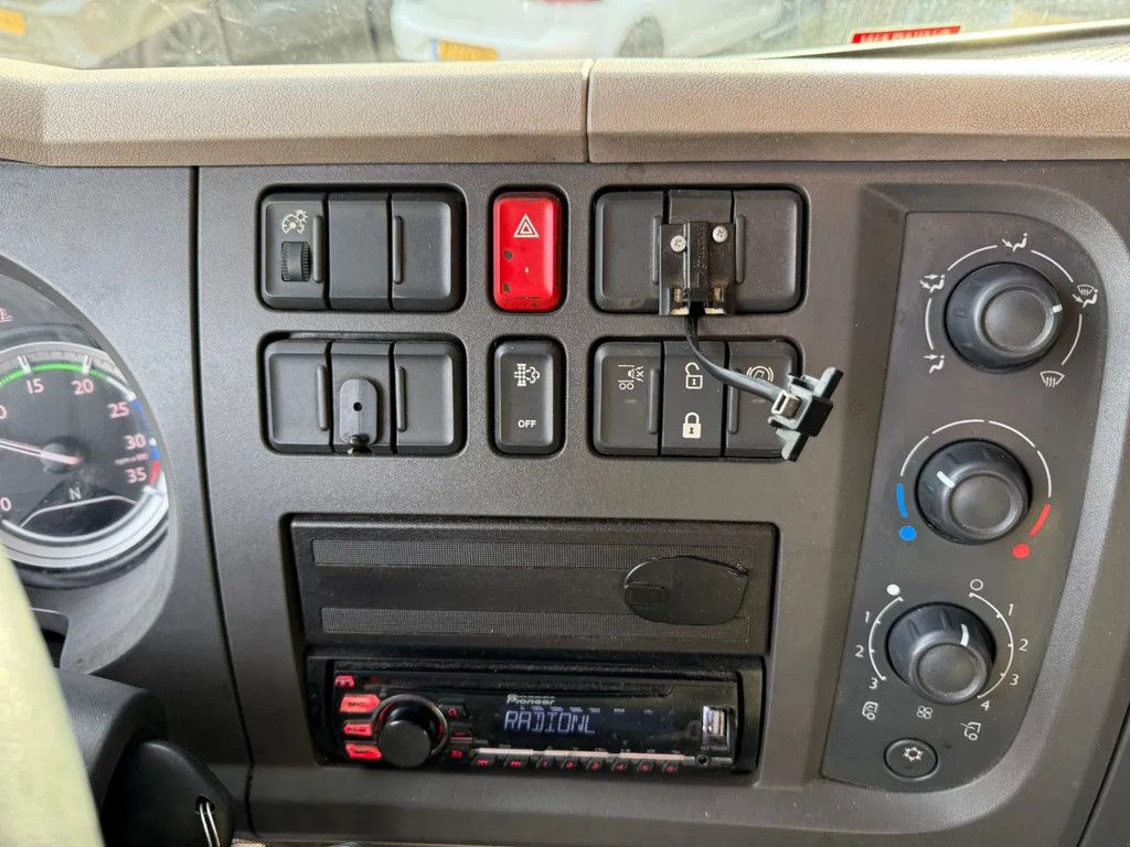 DAF LF 210 5.6M 1.500 KG LBW, EURO 6, 242.650KM NL Truck APK/TUV 05-2026