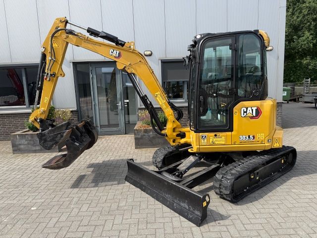 Caterpillar 303.5CR bj21 2200u 3.7T Minigraver A/C SLP/SRT