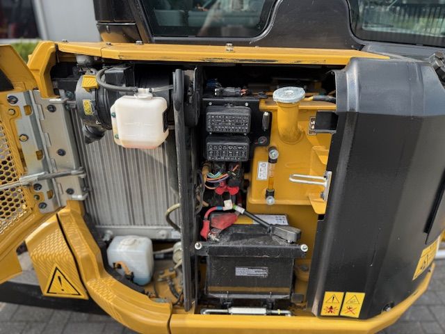 Caterpillar 303.5CR bj21 2200u 3.7T Minigraver A/C SLP/SRT