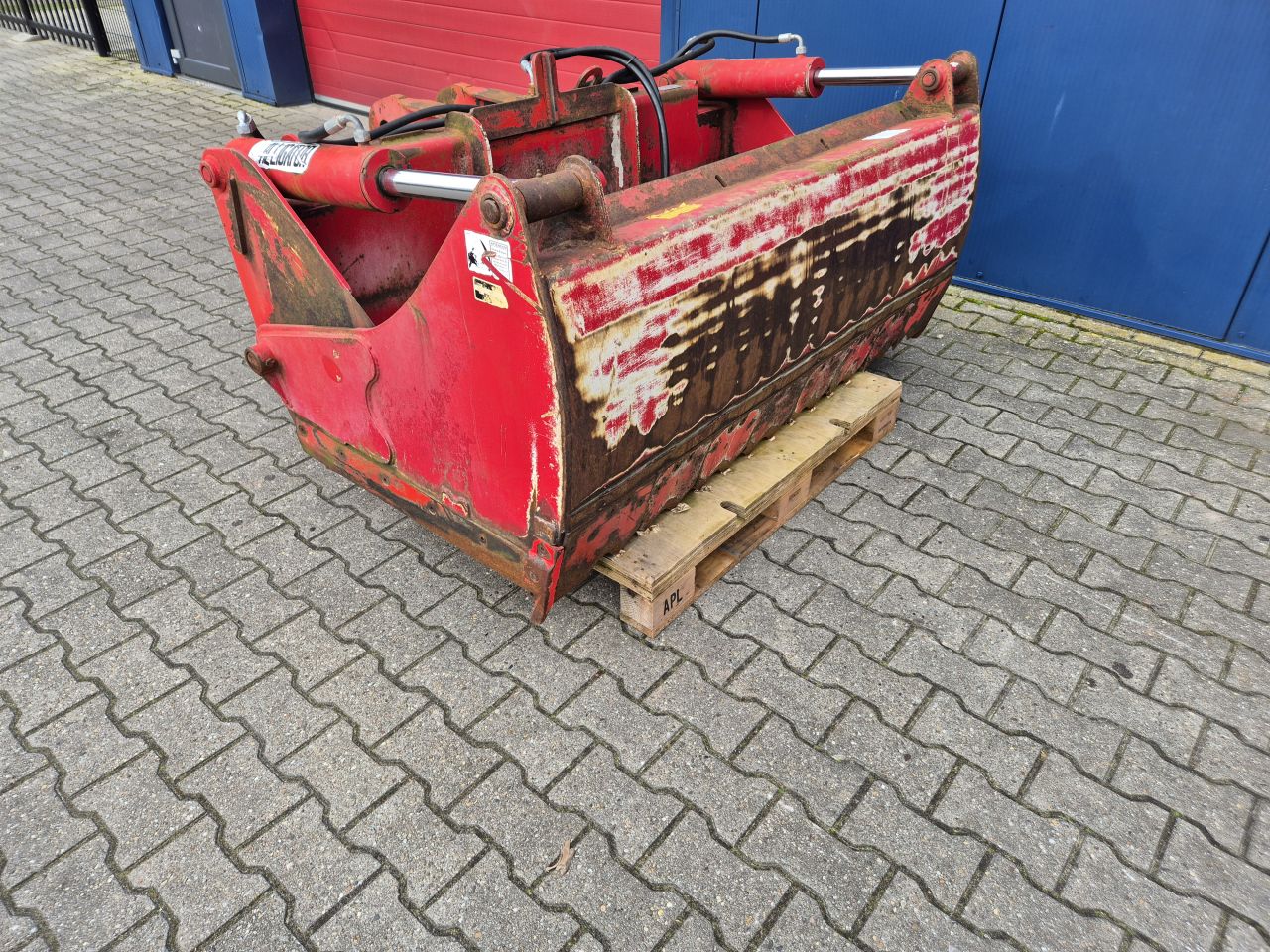 O&K L6 SHOVEL PALLETVORKEN, REDROCK KUILHAPPER EN KENTEKEN