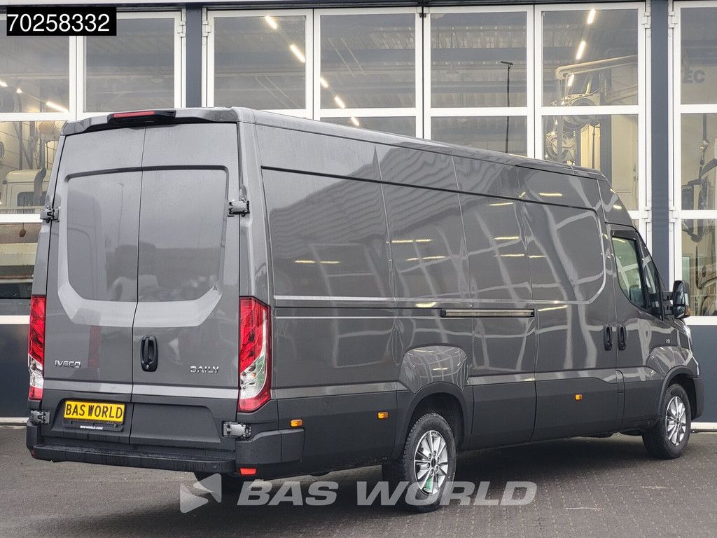 Iveco Daily 35S21 BPM VRIJ! 3.0L Automaat 210PK L3H2 2025-Model 3,5t Trekvermogen ACC LED CarPlay Camera Parkeersensoren Velgen 16m3 Euro6 L4H2 16m3 Klima