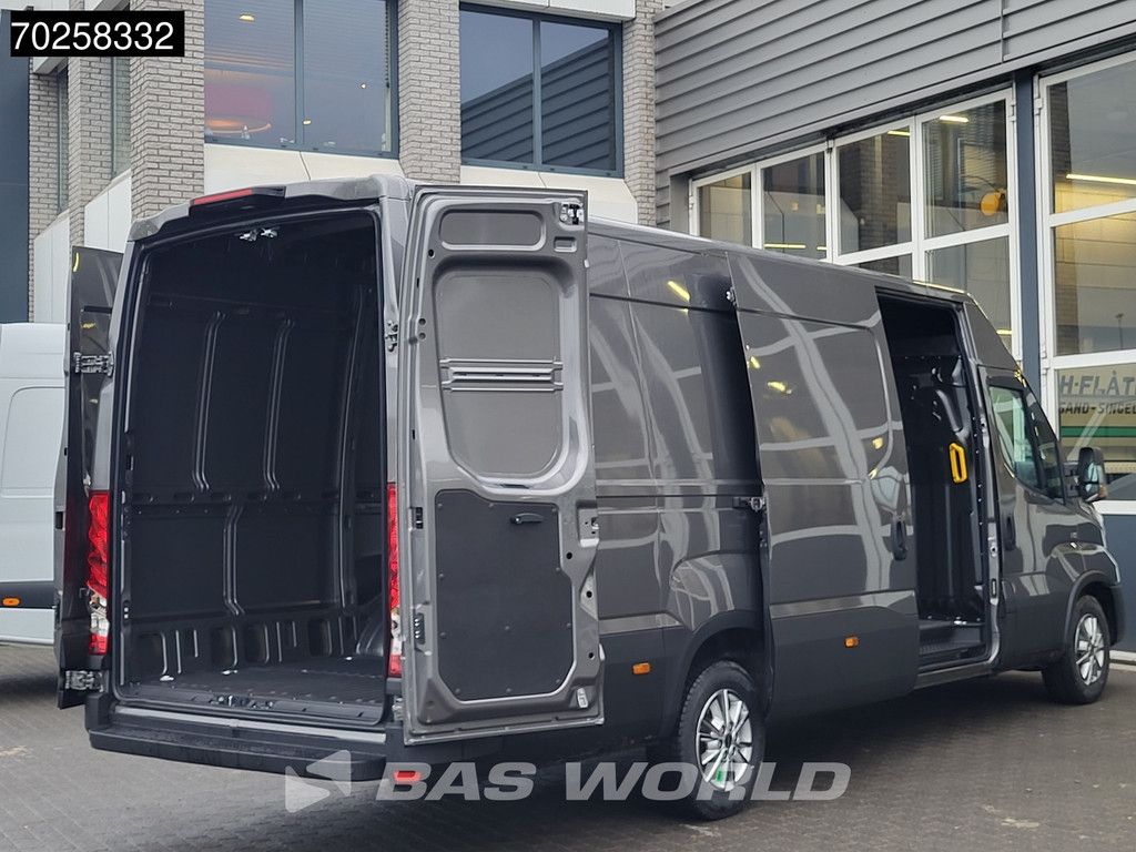 Iveco Daily 35S21 BPM VRIJ! 3.0L Automaat 210PK L3H2 2025-Model 3,5t Trekvermogen ACC LED CarPlay Camera Parkeersensoren Velgen 16m3 Euro6 L4H2 16m3 Klima