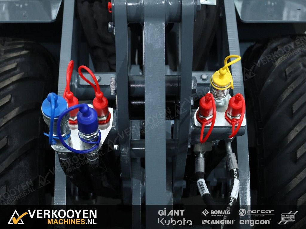 2026 Giant G2500 X-tra HD VK10580