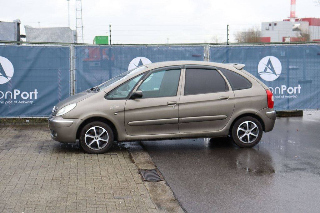 Passenger car Citroën Xsara Petrol 110hp 2008 (Margin)
