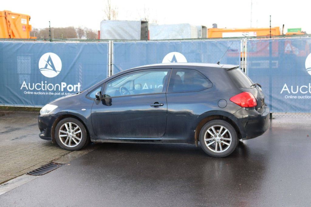 Passenger car Toyota Auris Diesel 90 hp 2010 (Margin)