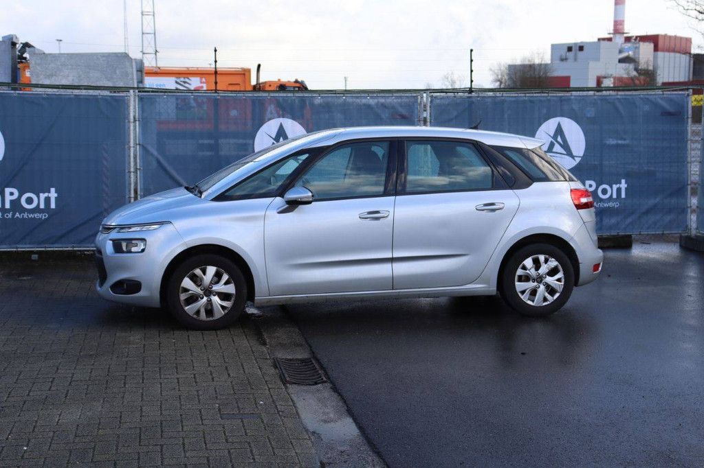 Passenger car Citroën C4 Petrol 120 hp 2014 (Margin)
