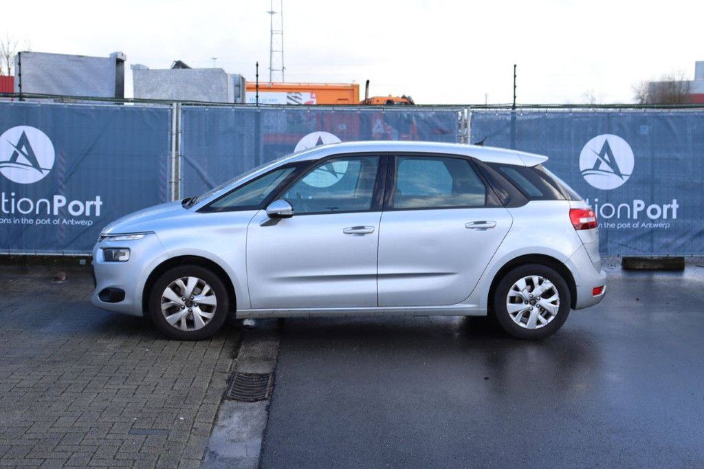 Passenger car Citroën C4 Petrol 120 hp 2014 (Margin)