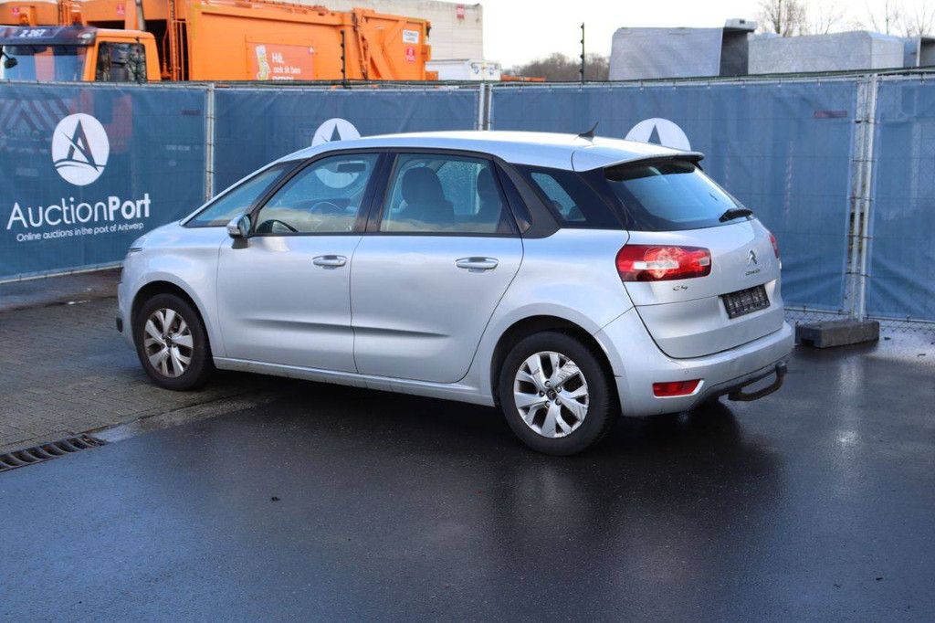 Passenger car Citroën C4 Petrol 120 hp 2014 (Margin)