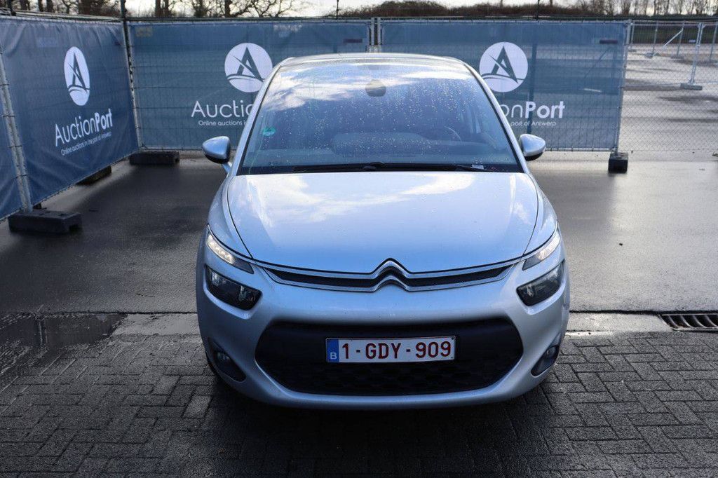 Passenger car Citroën C4 Petrol 120 hp 2014 (Margin)