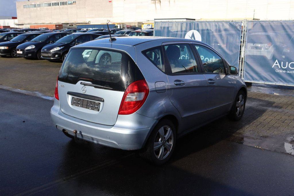 Passenger car Mercedes-Benz A150 Petrol 95 hp 2009 (Margin)