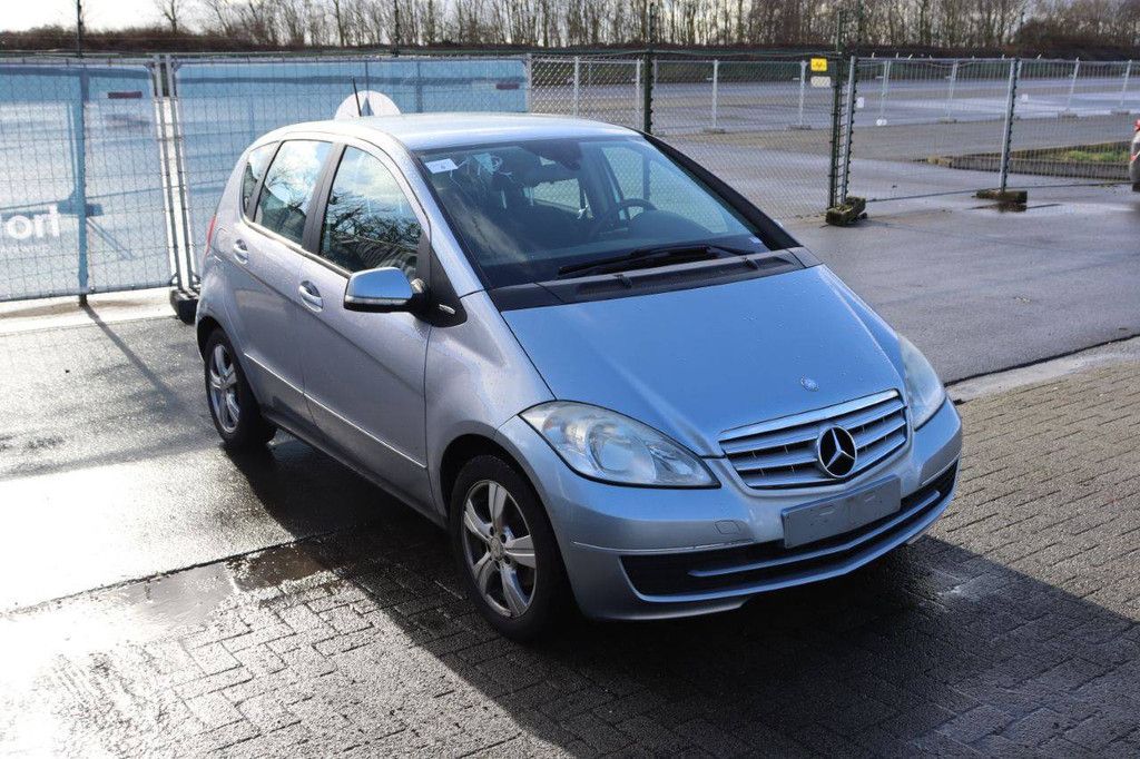 Passenger car Mercedes-Benz A150 Petrol 95 hp 2009 (Margin)