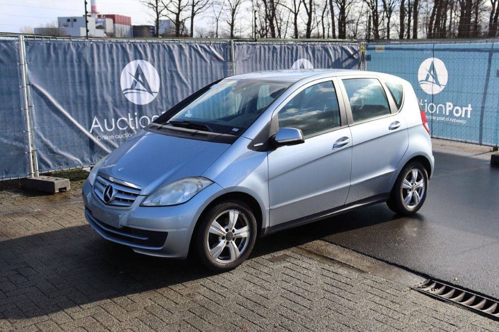 Passenger car Mercedes-Benz A150 Petrol 95 hp 2009 (Margin)