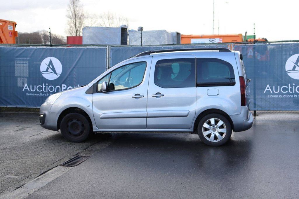 Passenger car Citroën Berlingo Petrol 110 hp 2018 (Margin)