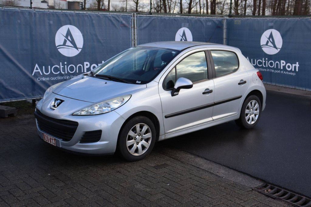 Pkw Peugeot 207 Benzin 73 PS 2009 (Margin)