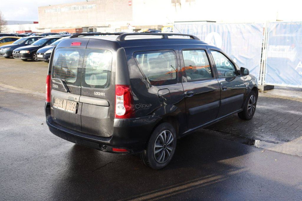 Pkw Dacia Logan Benzin 85 PS 2011 (Margin)