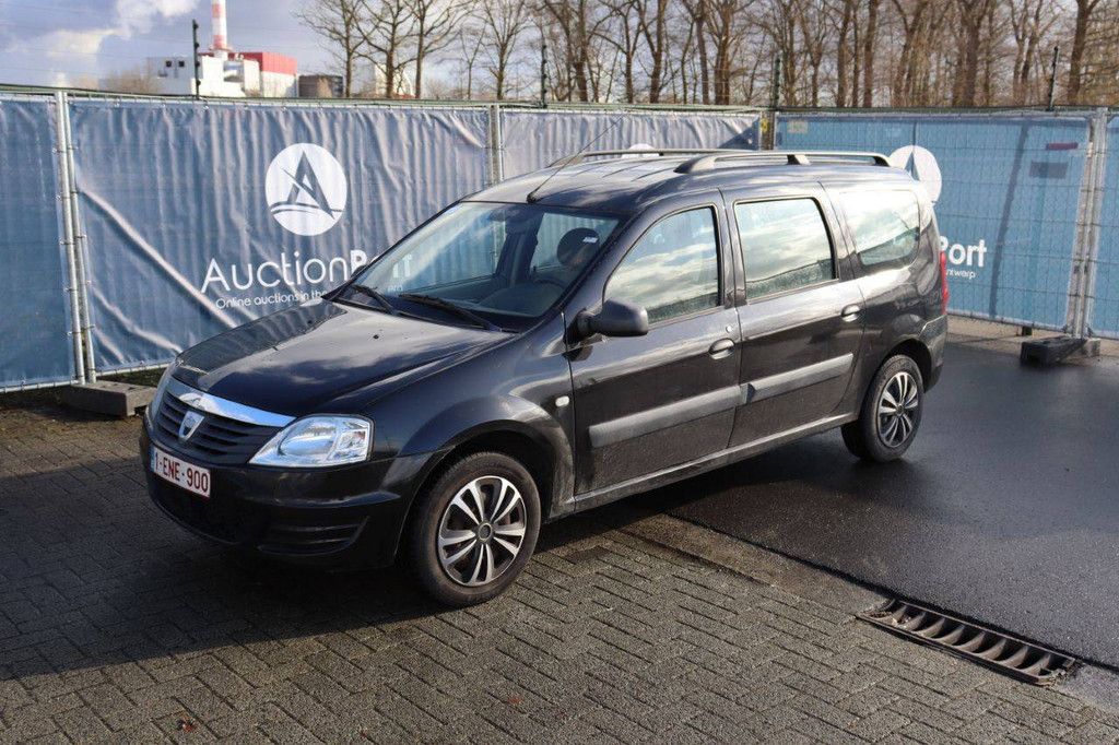 Pkw Dacia Logan Benzin 85 PS 2011 (Margin)
