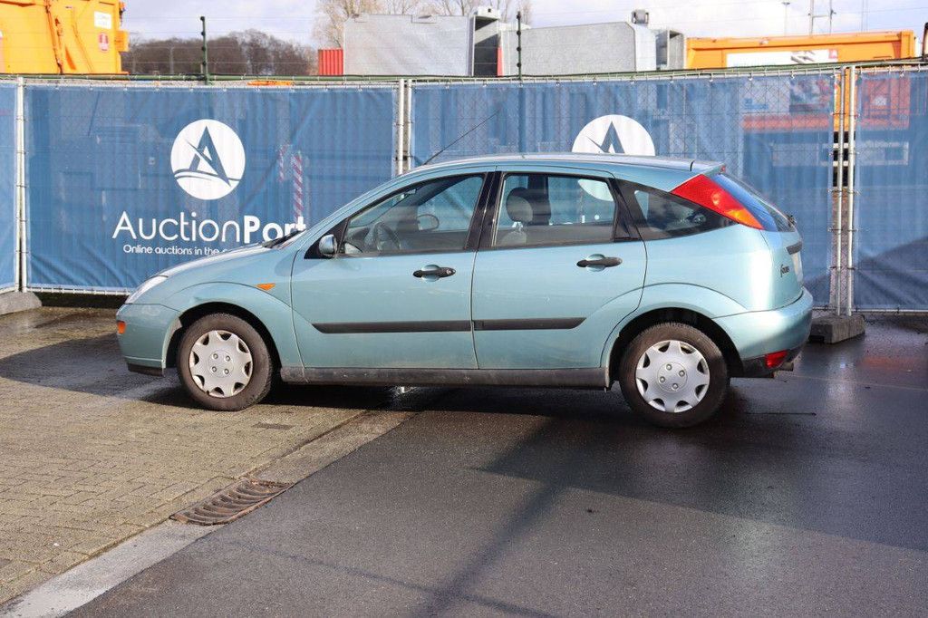 Pkw Ford Focus Benzin 80 PS 2000 (Marge)