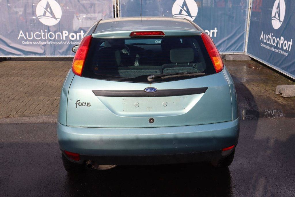Pkw Ford Focus Benzin 80 PS 2000 (Marge)