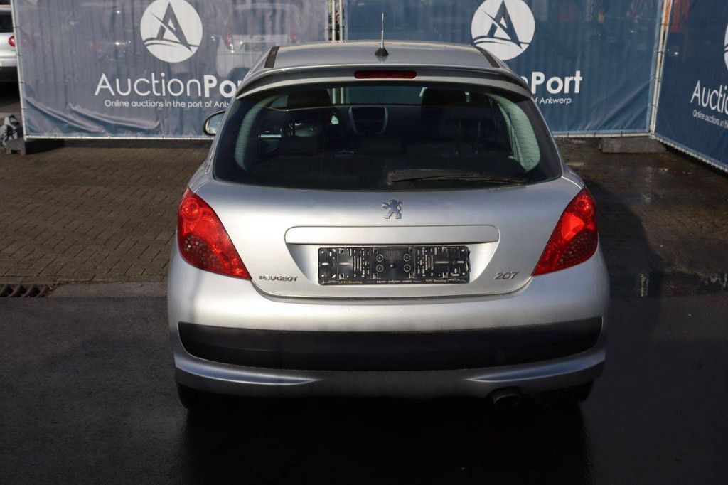 Passenger car Peugeot 207 Petrol 110 hp 2006 (Margin)