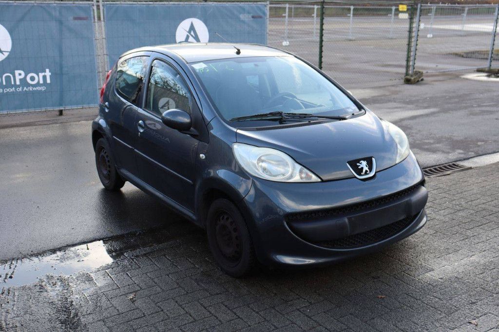 Pkw Peugeot 107 Benzin 68 PS 2006 (Margin)