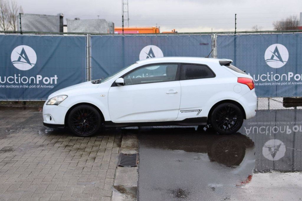 Pkw Kia Ceed Diesel 90 PS 2010 (Marge)