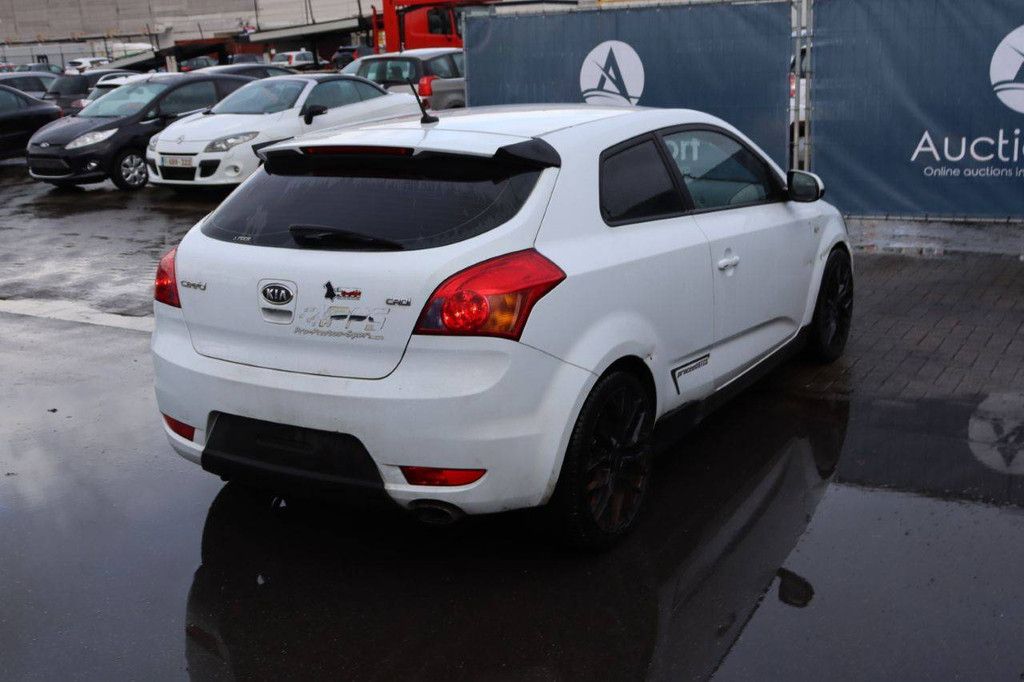 Pkw Kia Ceed Diesel 90 PS 2010 (Marge)