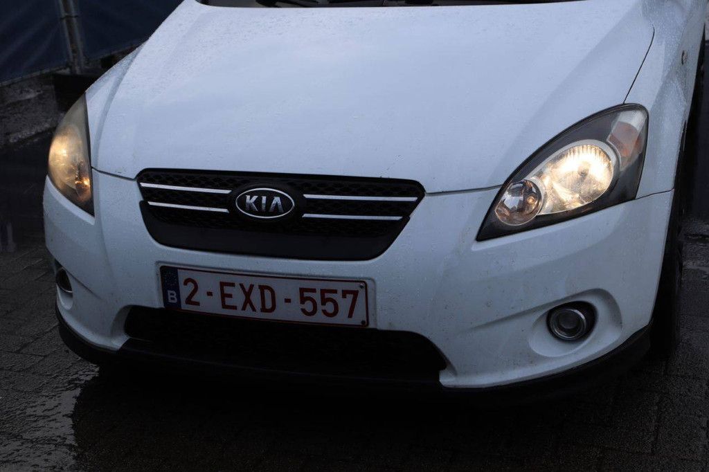 Pkw Kia Ceed Diesel 90 PS 2010 (Marge)