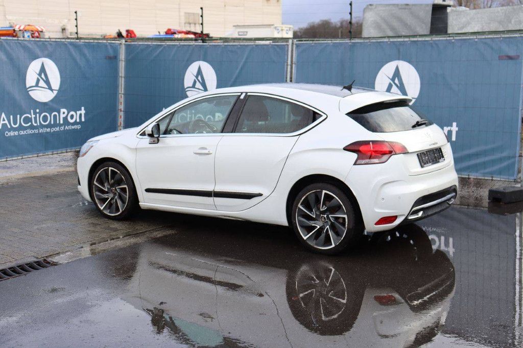 Passenger car Citroën Ds4 Diesel 136hp 2013 (Margin)