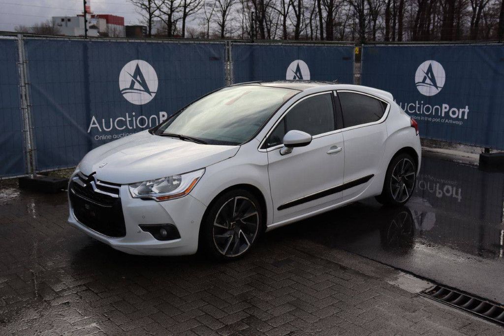 Passenger car Citroën Ds4 Diesel 136hp 2013 (Margin)