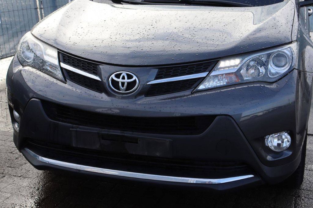 SUV Toyota RAV4 Diesel 124 PS 2013 (Marge)