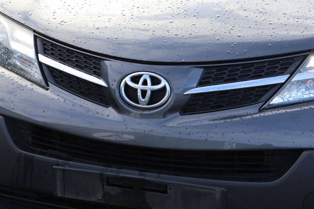 SUV Toyota RAV4 Diesel 124 PS 2013 (Marge)