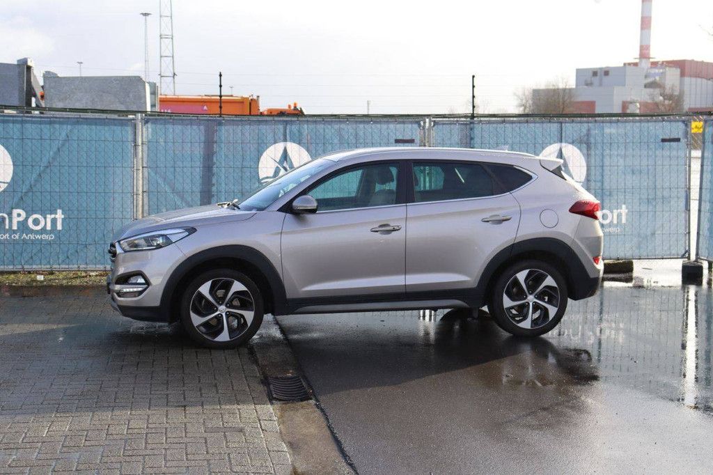 SUV Hyundai Tucson Diesel 115hp 2016 (Margin)