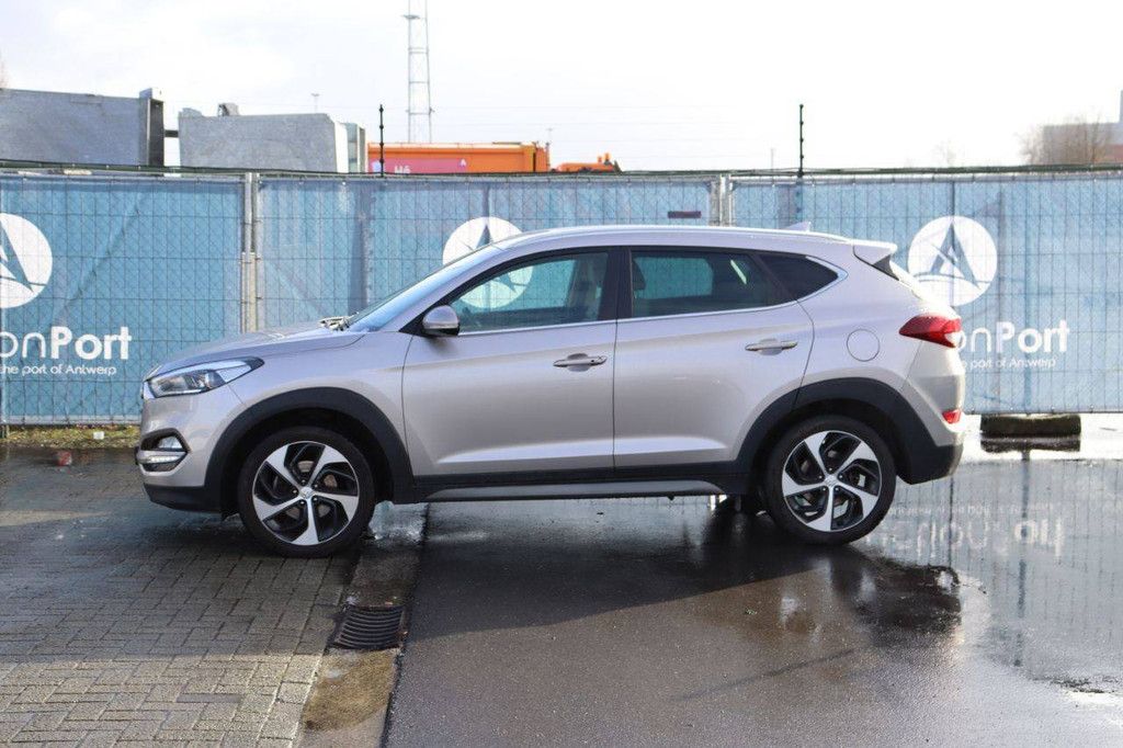 SUV Hyundai Tucson Diesel 115hp 2016 (Margin)