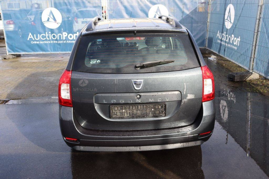 Passenger car Dacia Logan Petrol 90 hp 2017 (Margin)