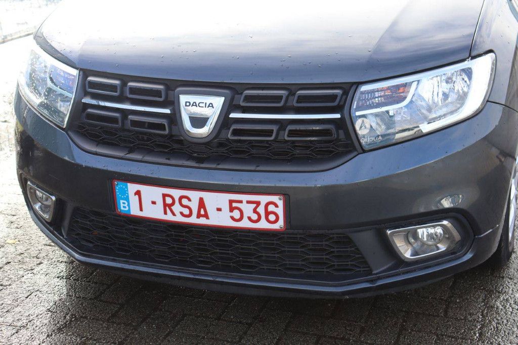 Passenger car Dacia Logan Petrol 90 hp 2017 (Margin)