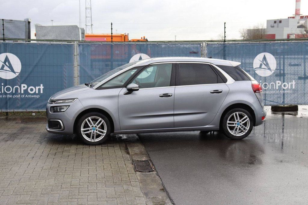 Passenger car Citroën C4 Diesel 120 hp 2016 (Margin)