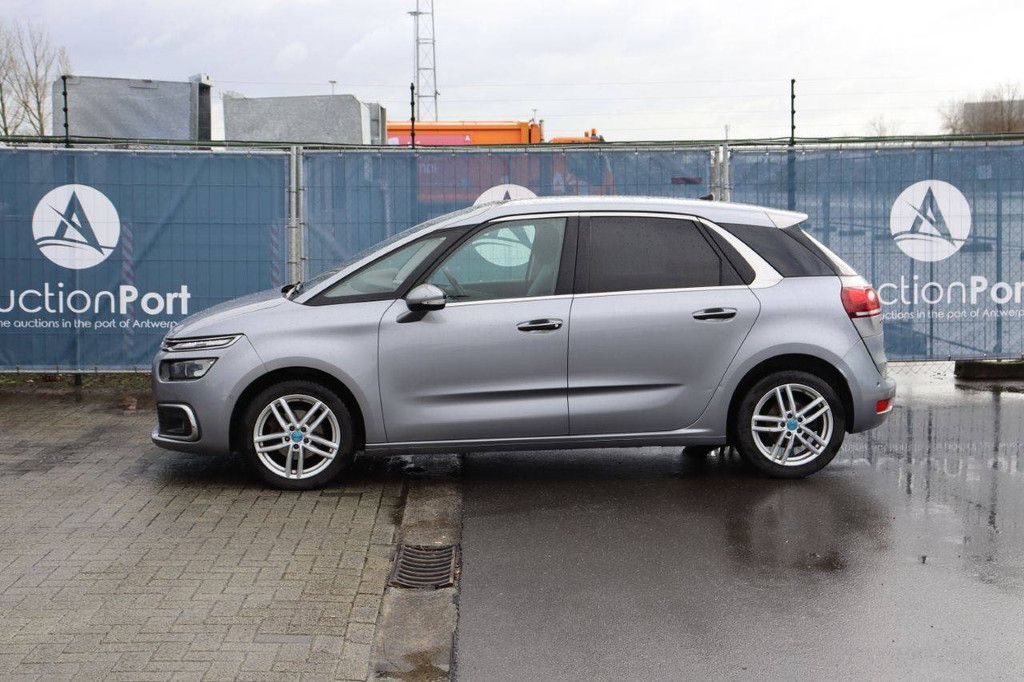 Passenger car Citroën C4 Diesel 120 hp 2016 (Margin)