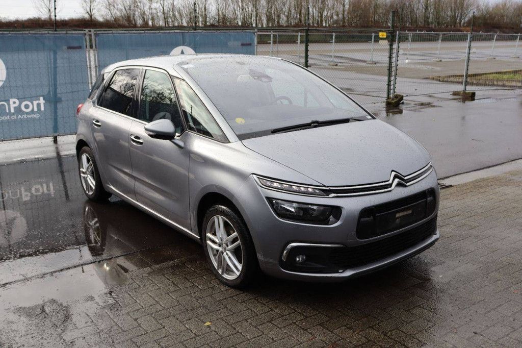 Passenger car Citroën C4 Diesel 120 hp 2016 (Margin)