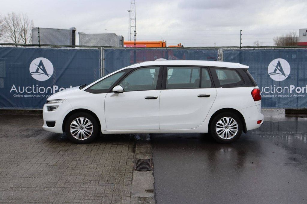 Passenger car Citroën C4 Petrol 130 hp 2016 (Margin)