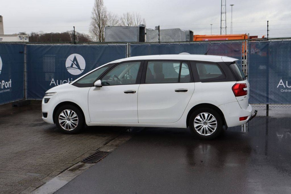 Passenger car Citroën C4 Petrol 130 hp 2016 (Margin)