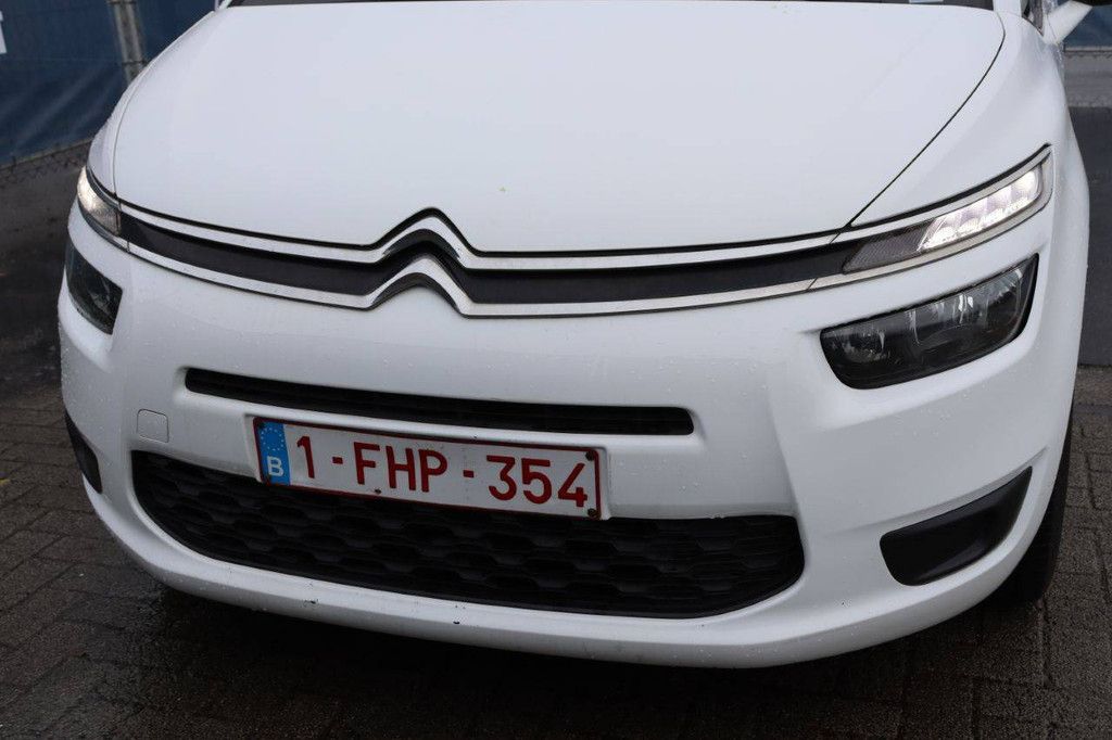 Passenger car Citroën C4 Petrol 130 hp 2016 (Margin)