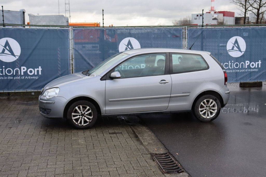 Passenger car Volkswagen Polo Petrol 60 hp 2008 (Margin)